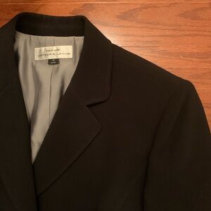 Tahari Women's Black Blazer